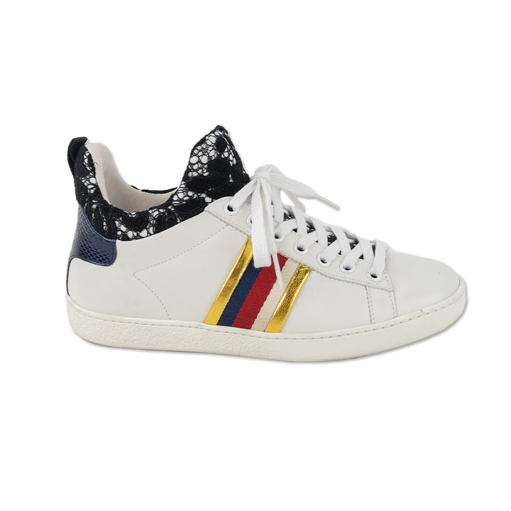 Gucci White Leather Lace Sylvie Web Accent Low-Top Sneakers