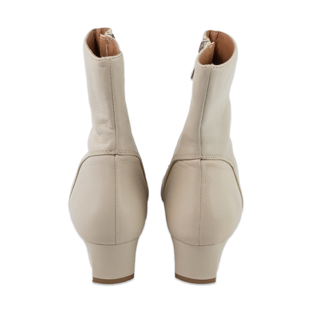 Aquatalia Selini Ivory Leather Ankle Boot