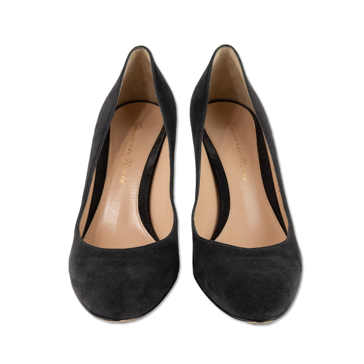 Gianvito Rossi Round Toe Black Suede Pump