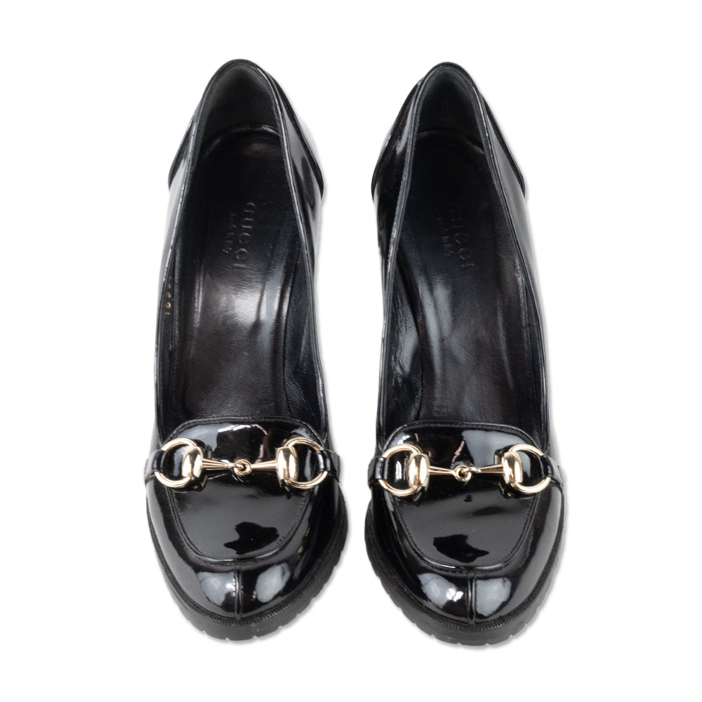 Gucci Black Patent Leather Round Toe Pumps with Silver Horse-bit Buckle