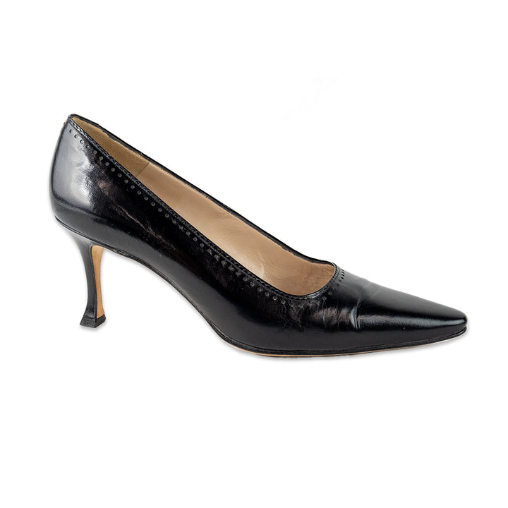 Manolo Blahnik Black Leather Pointed Toe Pumps