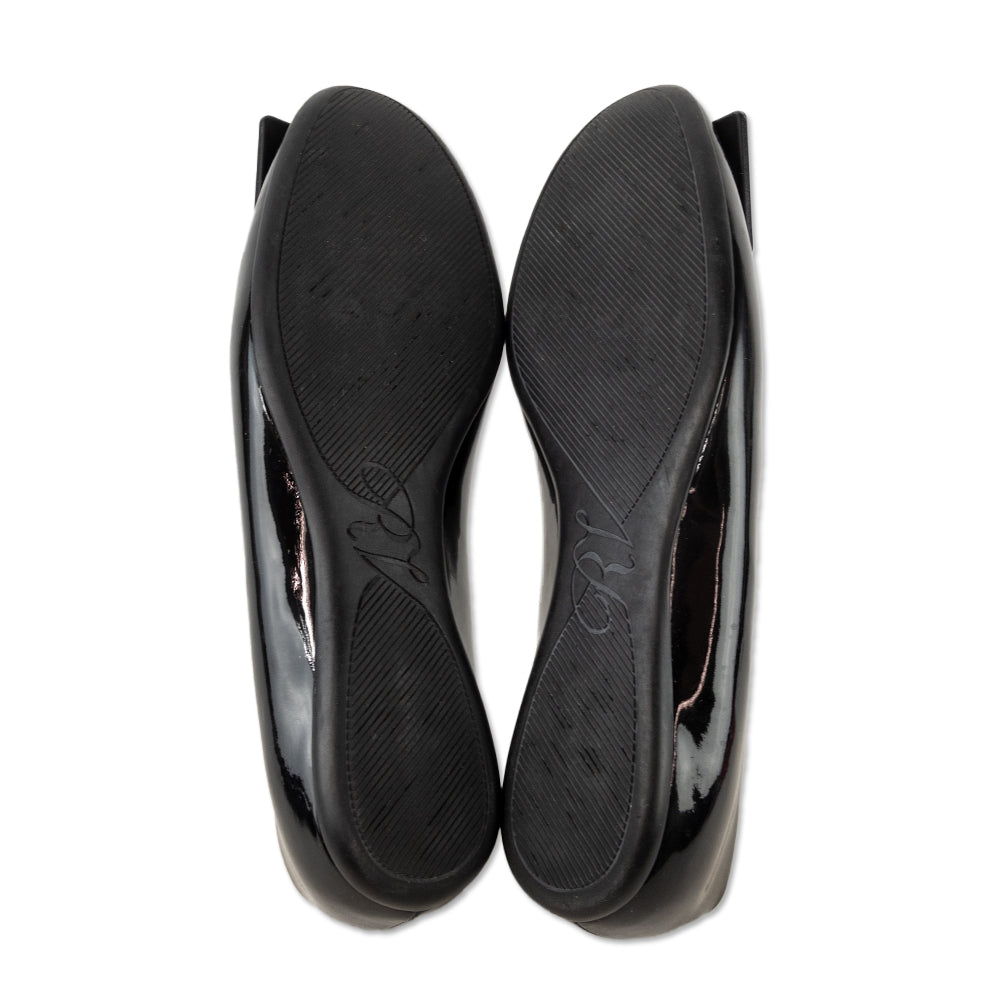 Roger Vivier Gommettine Buckle Black Patent Leather Ballet Flats