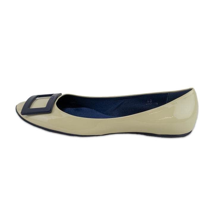 Roger Vivier Ivory Patent Leather Gommettine Flats