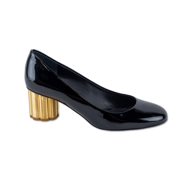 Salvatore Ferragamo Avola 85 Black Patent Leather Gold Flower Heel Pumps