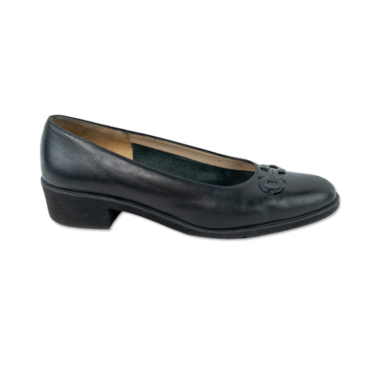 Salvatore Ferragamo Black Leather Round Toe Pumps