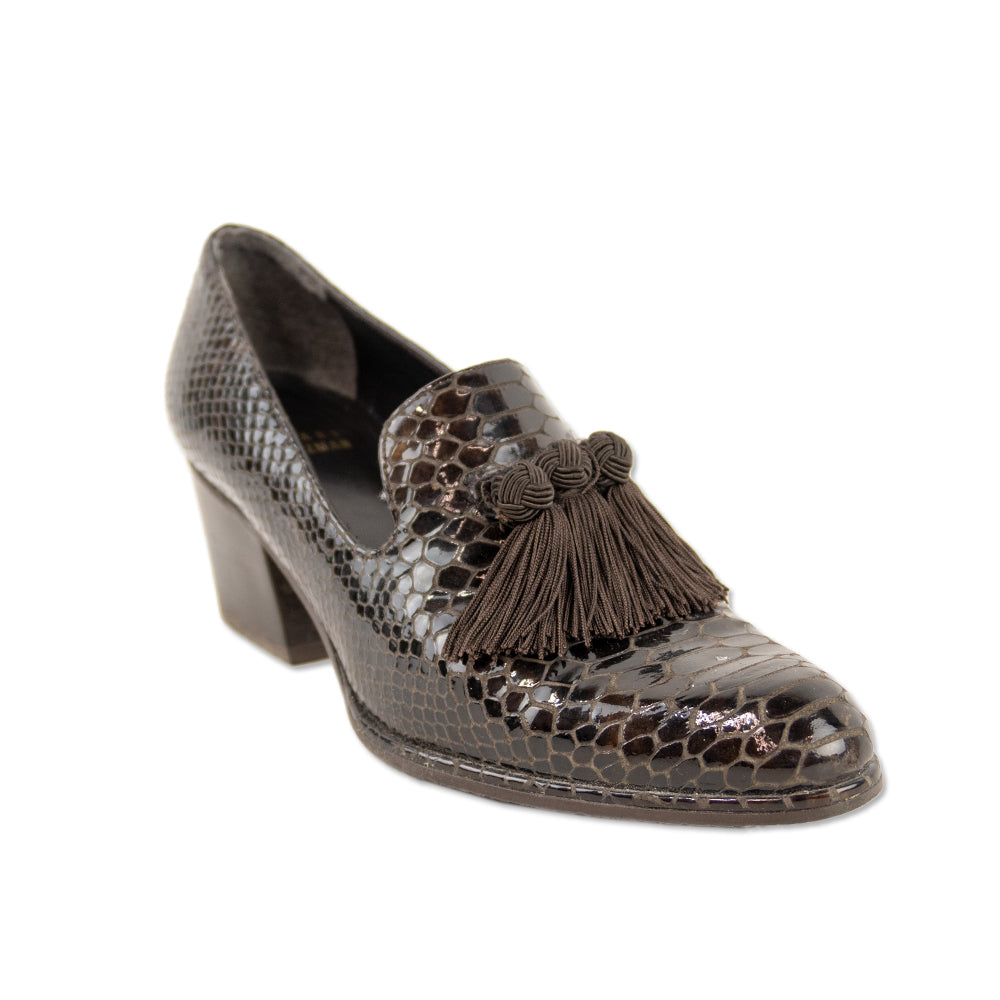 Stuart Weitzman Brown Razmataz Embossed Snakeskin Heeled Tassel Loafers