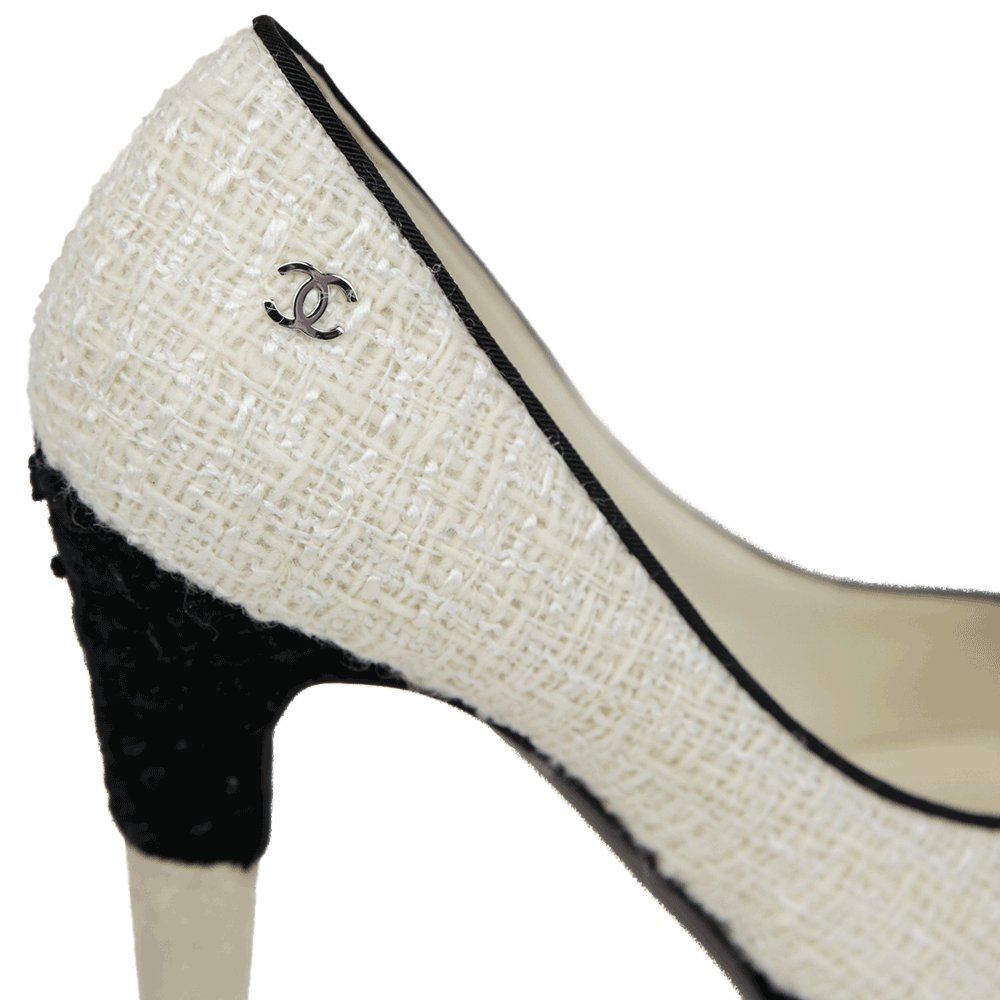 Chanel Ecru & Black Cap Toe Tweed Pumps