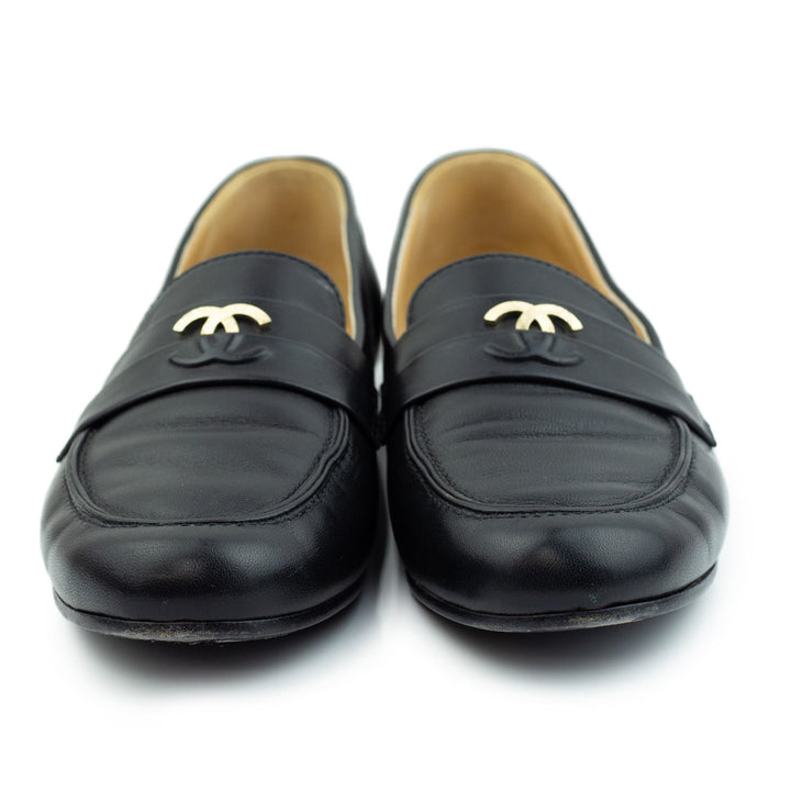 front view of Chanel Black Leather Interlocking CC Loafers