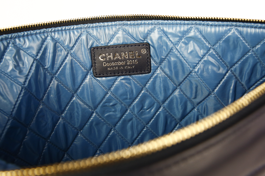 Interior view of Chanel 2015 Large Colorblock Leather O Case