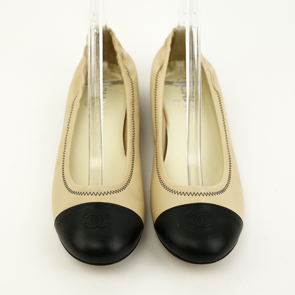 Chanel Beige & Black Leather Vintage Ballet Flats