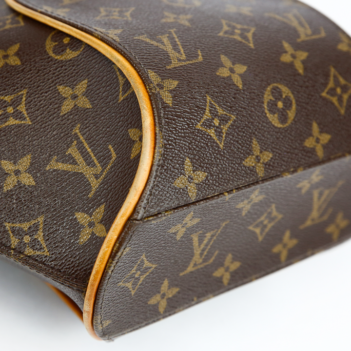 corner view of Louis Vuitton Monogram Canvas Ellipse PM